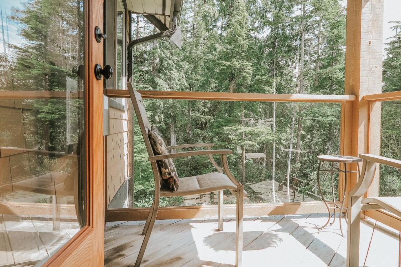 Cobble Wood And Bird Sanctuary Guest Houses Tofino Exteriér fotografie
